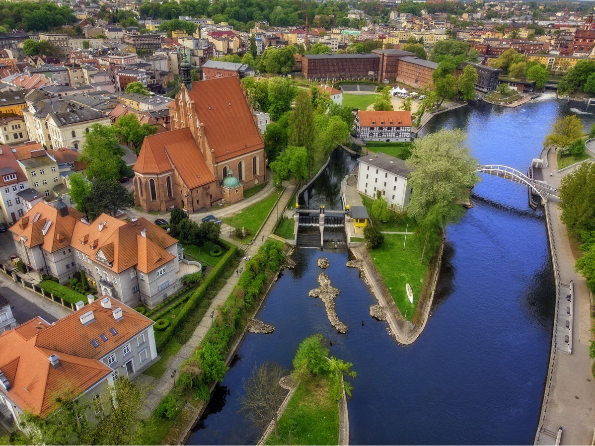 widok rzeki Brdy z lotu praka