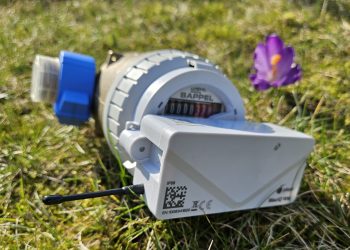 Wodomierz główny z nakładką do zdalnego odczytu