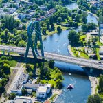 Widok z góry na jednostki pływające po Brdzie w trakcie festiwalu Ster na Bydgoszcz