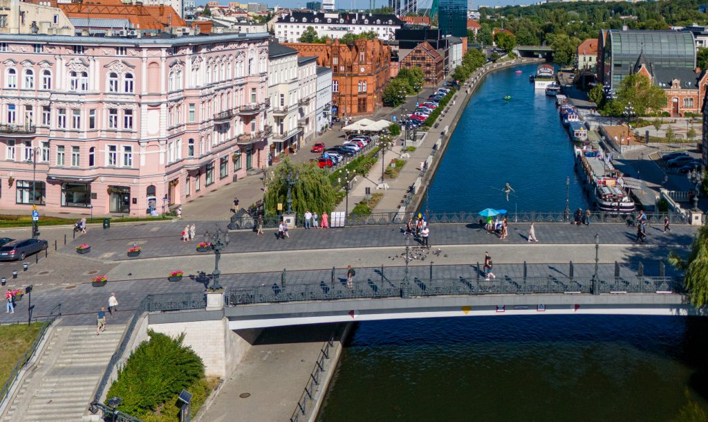 Widok na ul. Mostową i Brdę z lotu ptaka