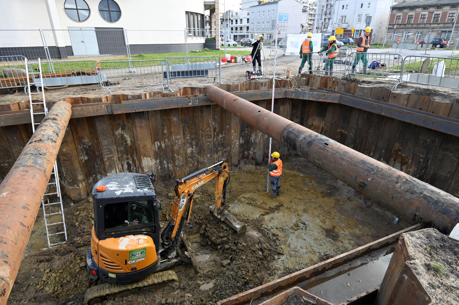 budowa zbiornika retencyjnego w pasie zieleni