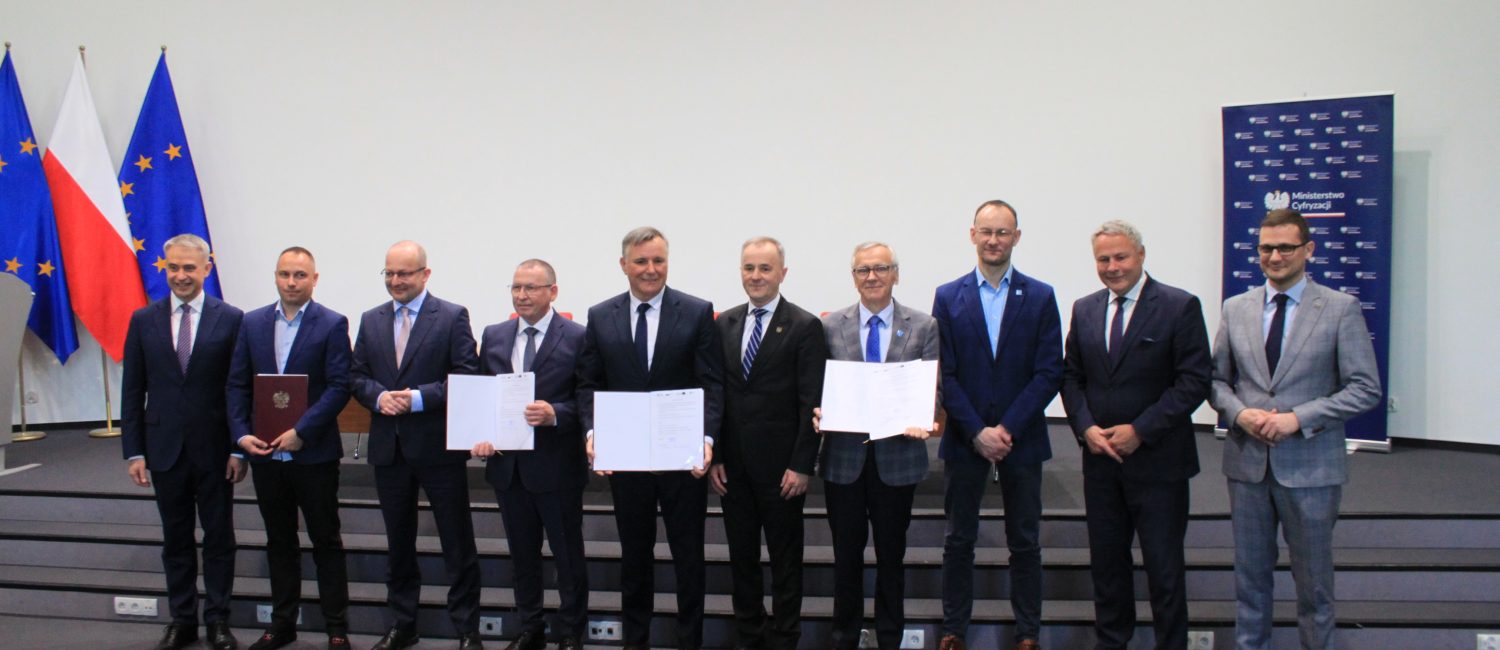 podpisanie umowy w temacie cyberbezpieczeństwa