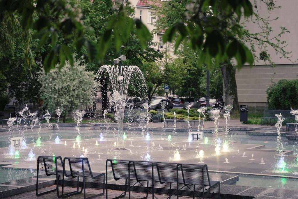 Fontanna multimedialna AqyuaNutka MWiK